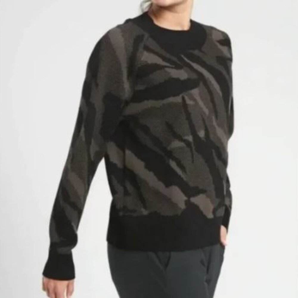 Athleta Jacquard Wool Blend Camo Black Crewneck Sweater Size XL